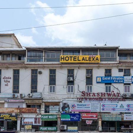 Hotel Alexa - Satellite Prahladnagar, Ahmedabad Exterior foto
